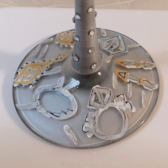 Lolita “Girls Best Friend” Wine Glass - Picture 5 of 7